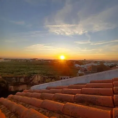 Seacastle Peniche بيت للعطل